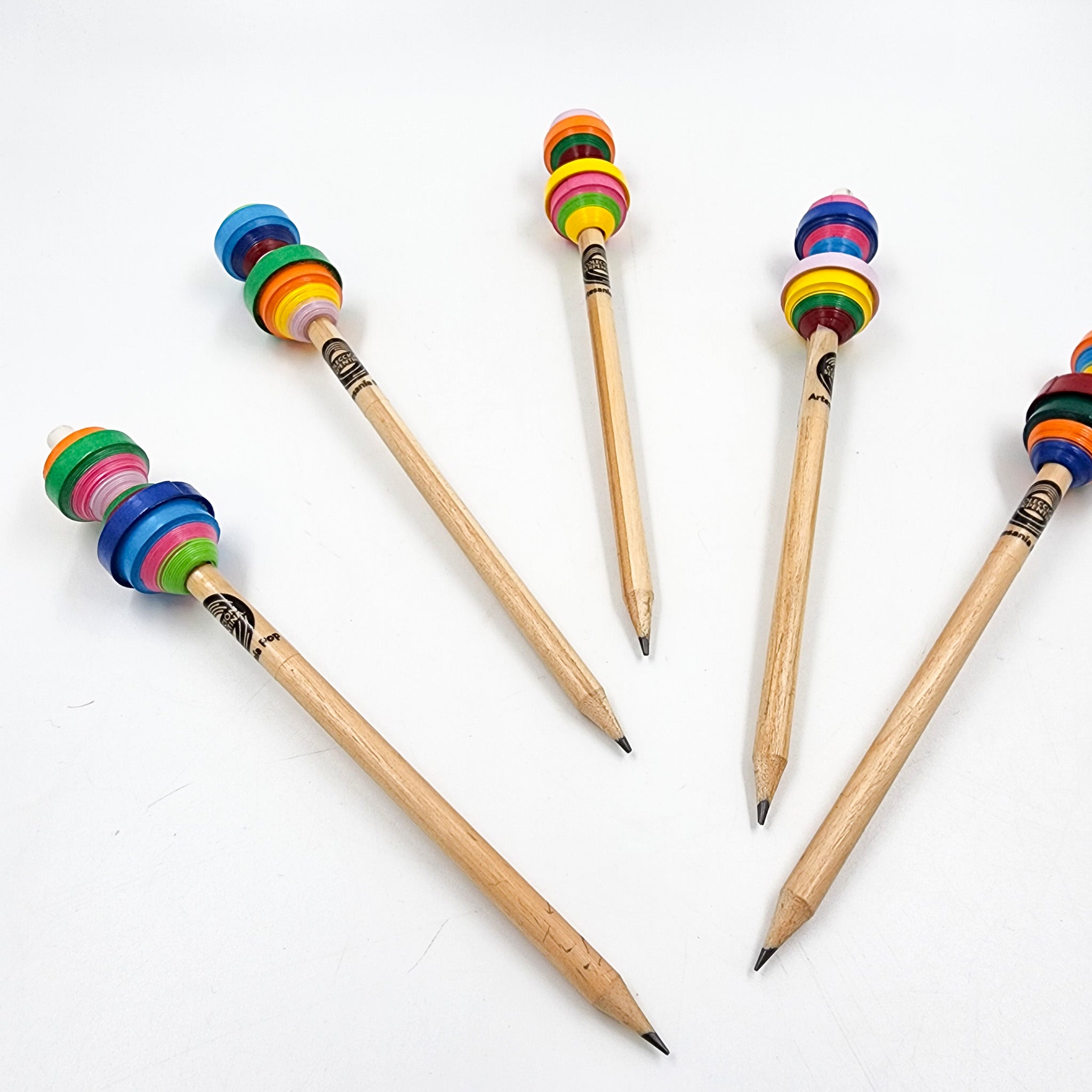 Lápices con serpentinas - Colección Artesanal de Papel Reciclado