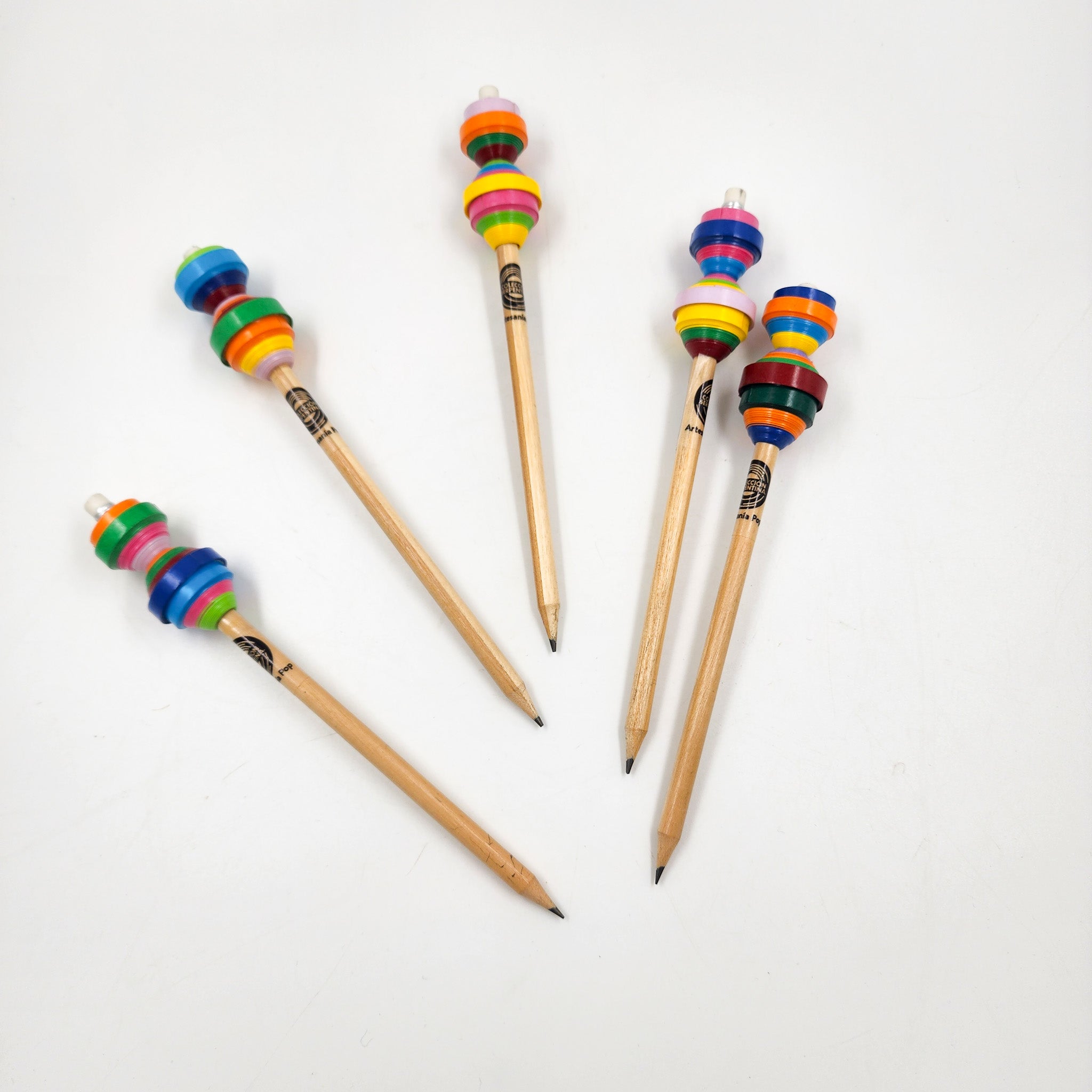 Lápices con serpentinas - Colección Artesanal de Papel Reciclado