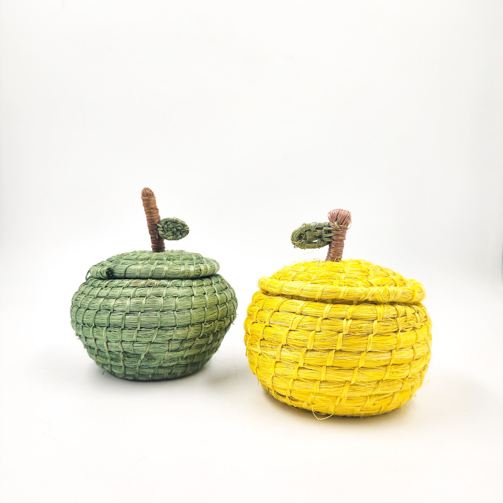 Manzana decorativa de henequén