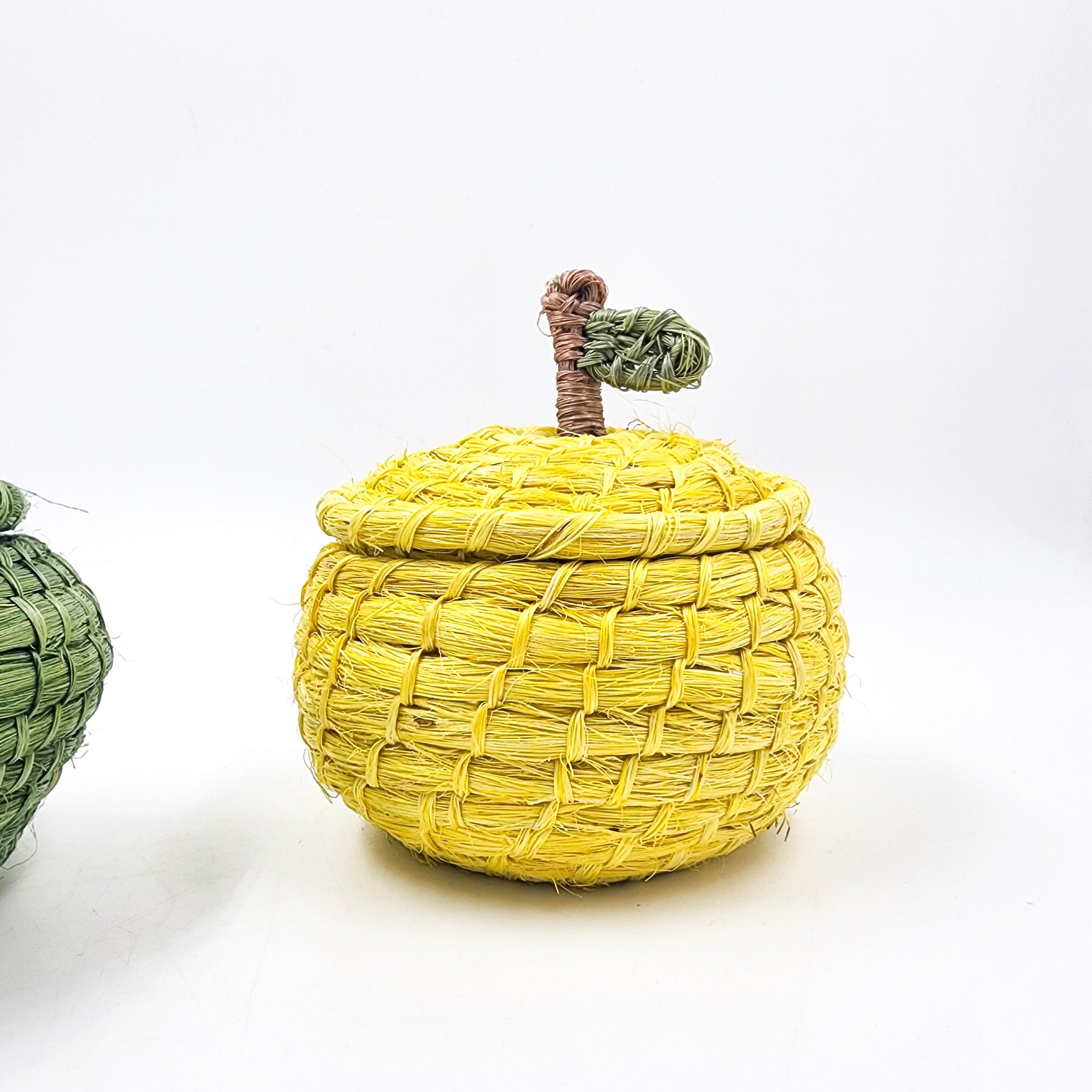 Manzana decorativa de henequén