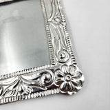 Marco para fotos de hojalata repujada