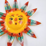 Máscara Sol hecha de coco