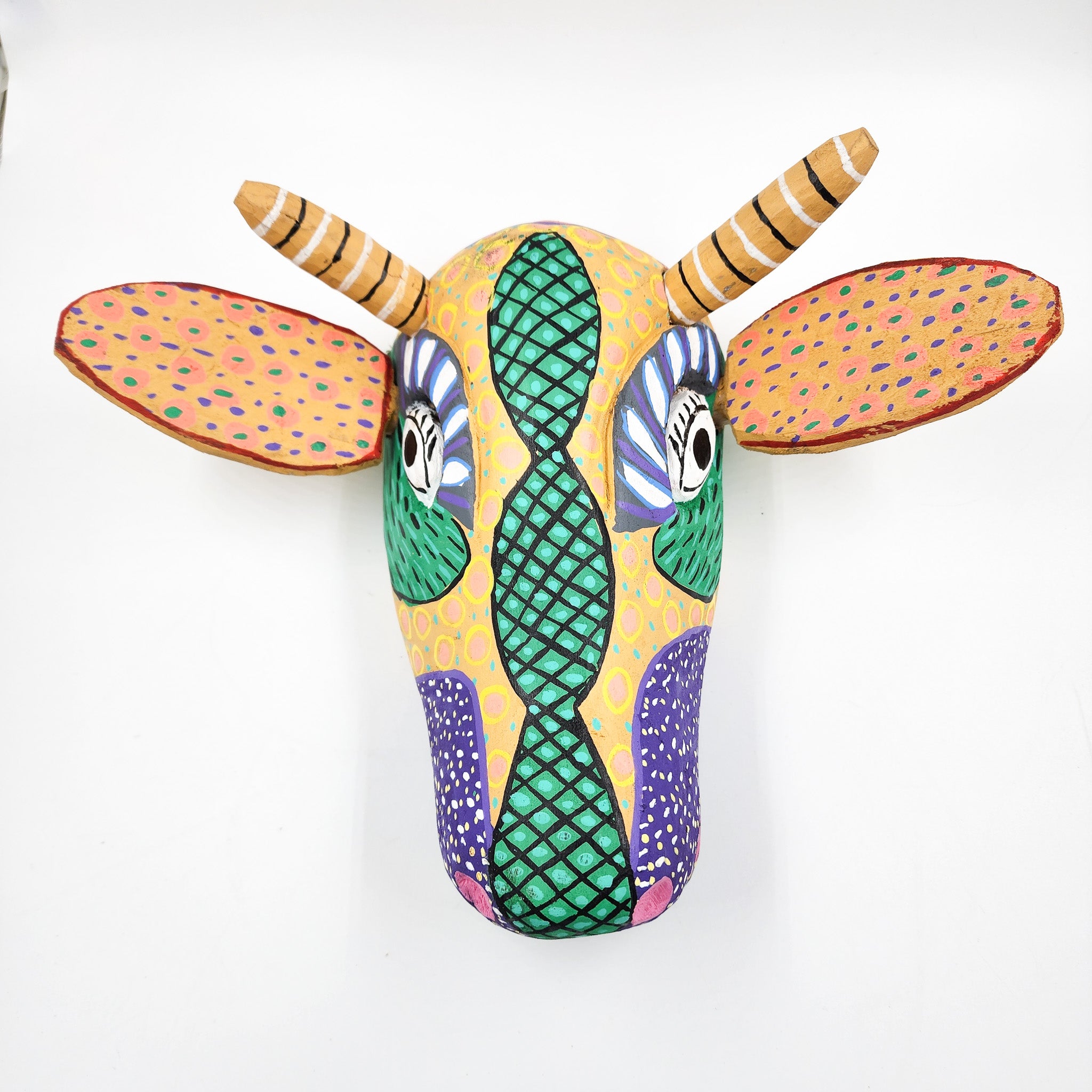 Máscara de vaca de madera Ocumicho