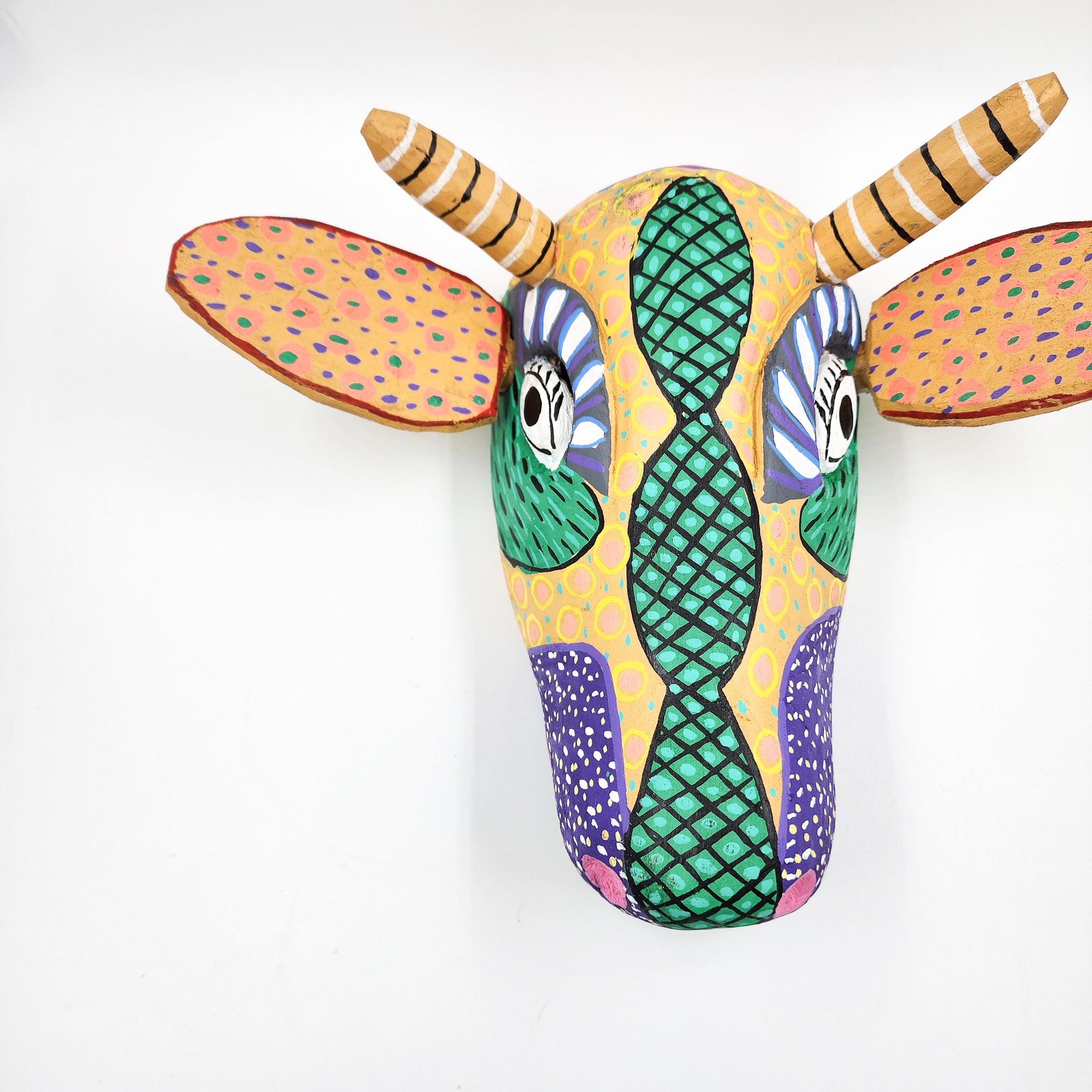 Máscara de vaca de madera Ocumicho