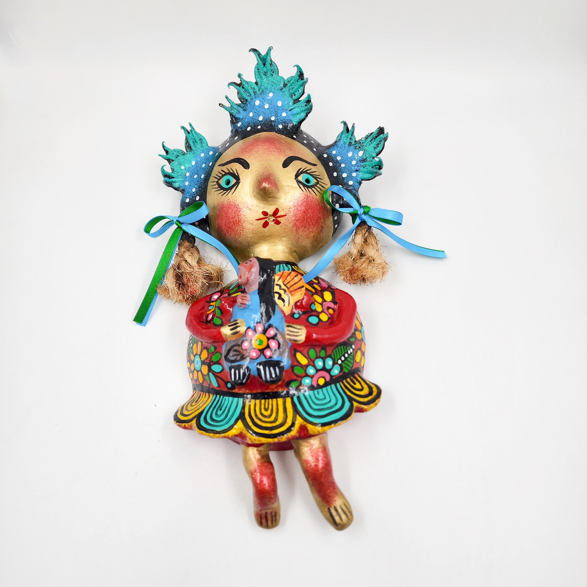 Muñeca de coco artesanal