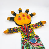 Muñeco artesanal con máscara de coco - Sol