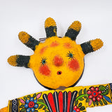 Muñeco artesanal con máscara de coco - Sol