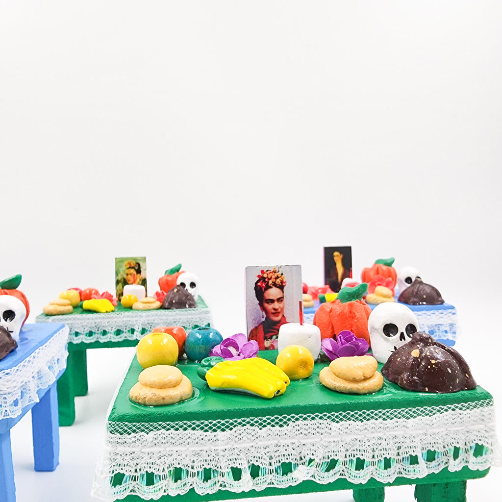Ofrenda mini Frida Kahlo – Los Milagritos