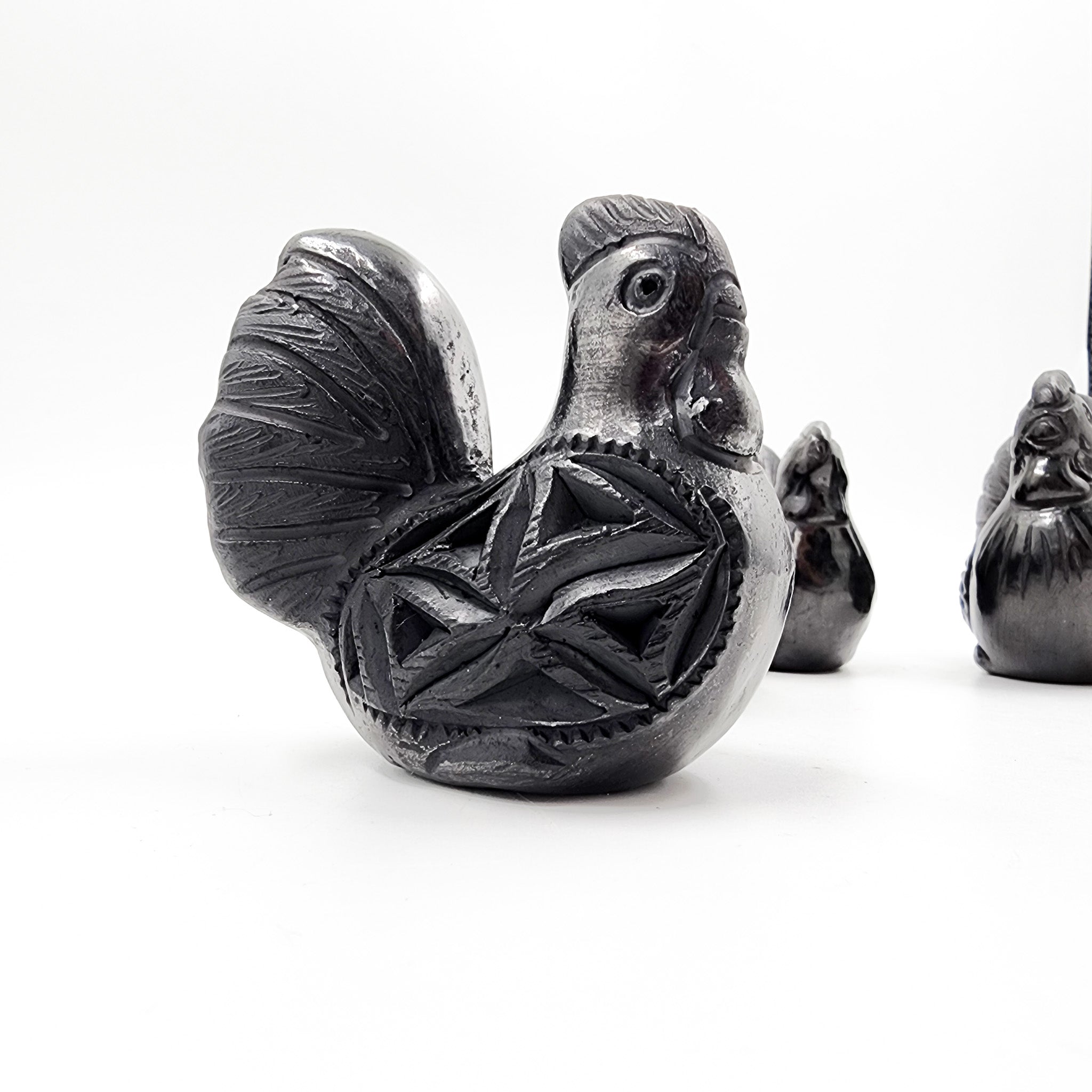 Gallo y gallina de barro negro - piezas decorativas