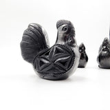 Gallo y gallina de barro negro - piezas decorativas