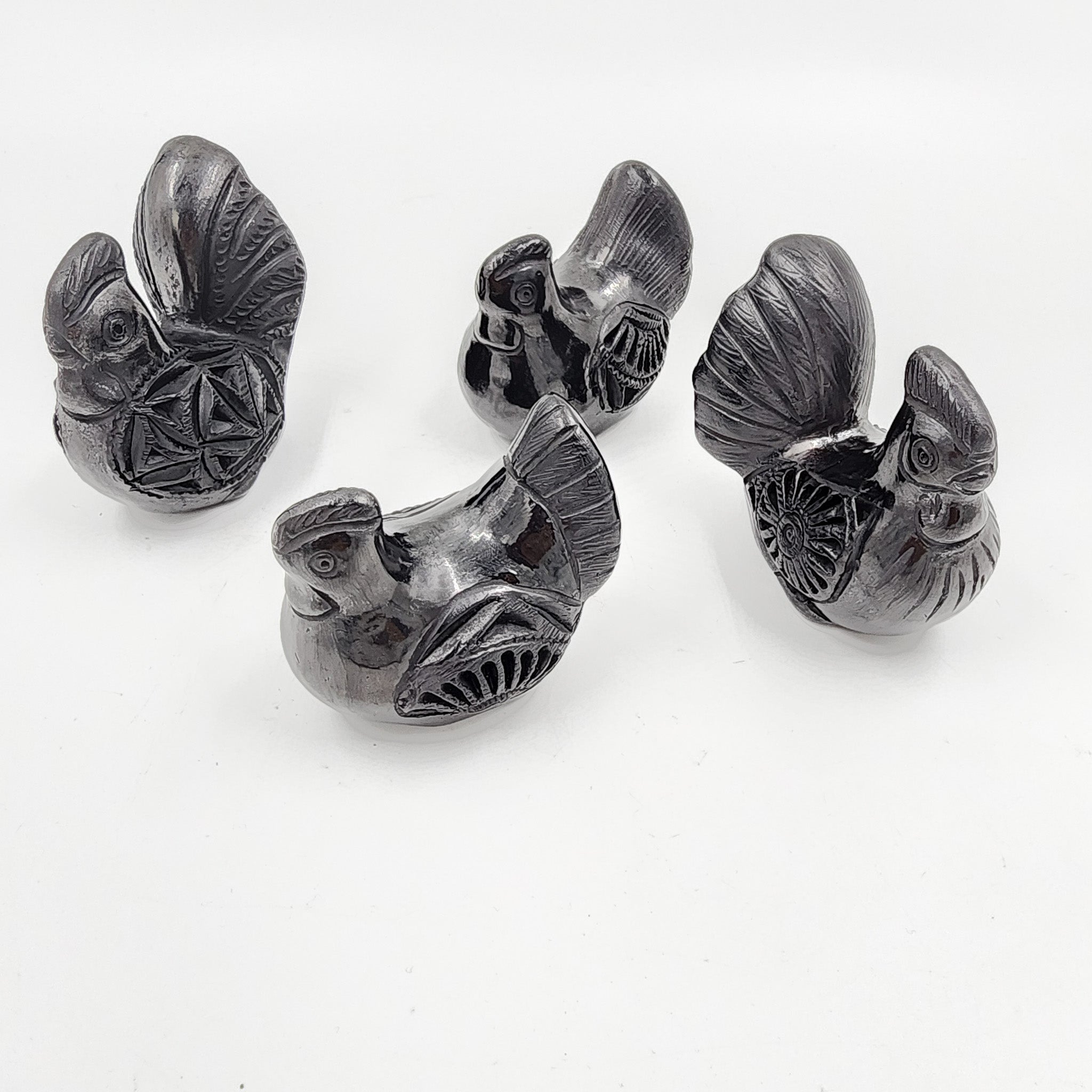 Gallo y gallina de barro negro - piezas decorativas