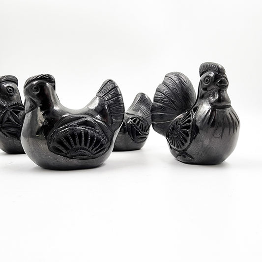 Gallo y gallina de barro negro - piezas decorativas