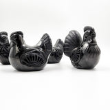 Gallo y gallina de barro negro - piezas decorativas