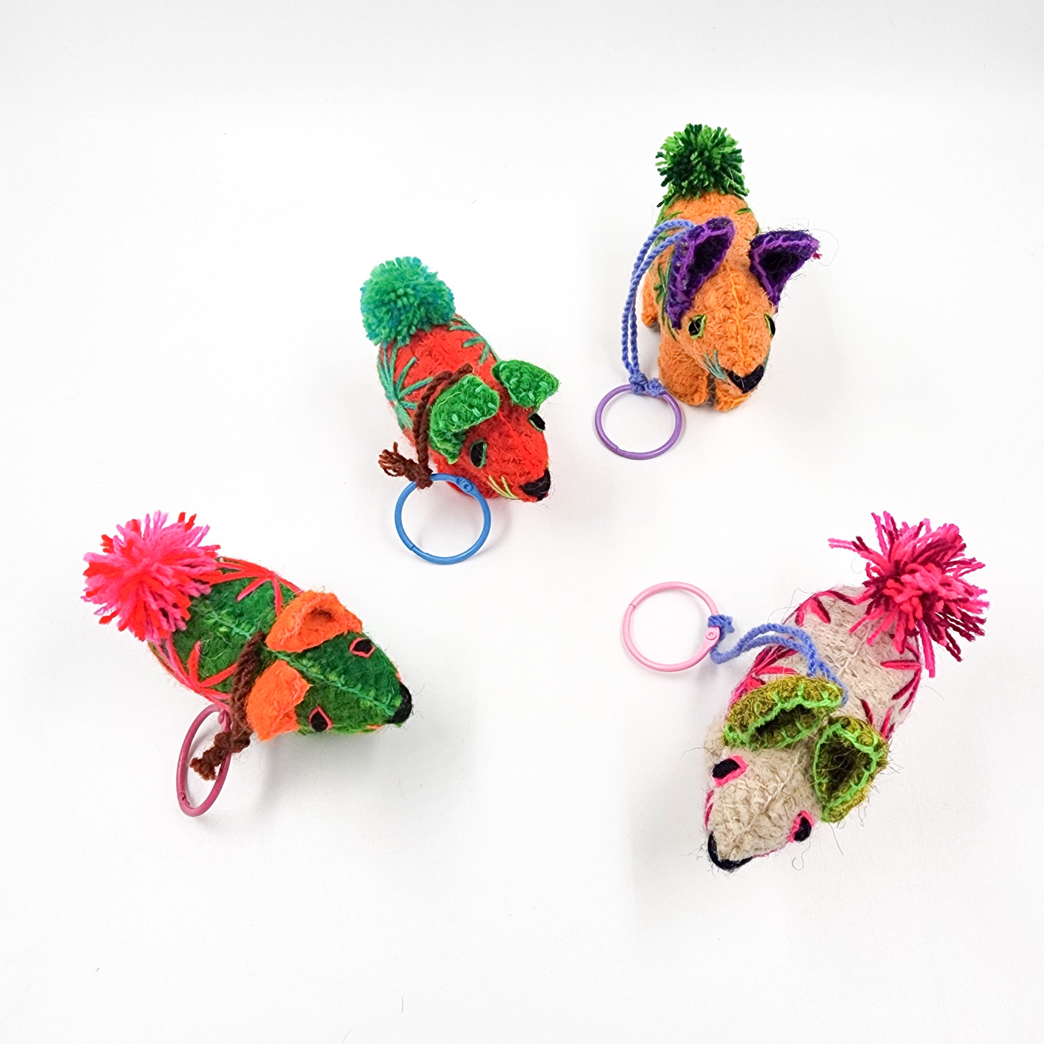 Peluche conejo de lana artesanal