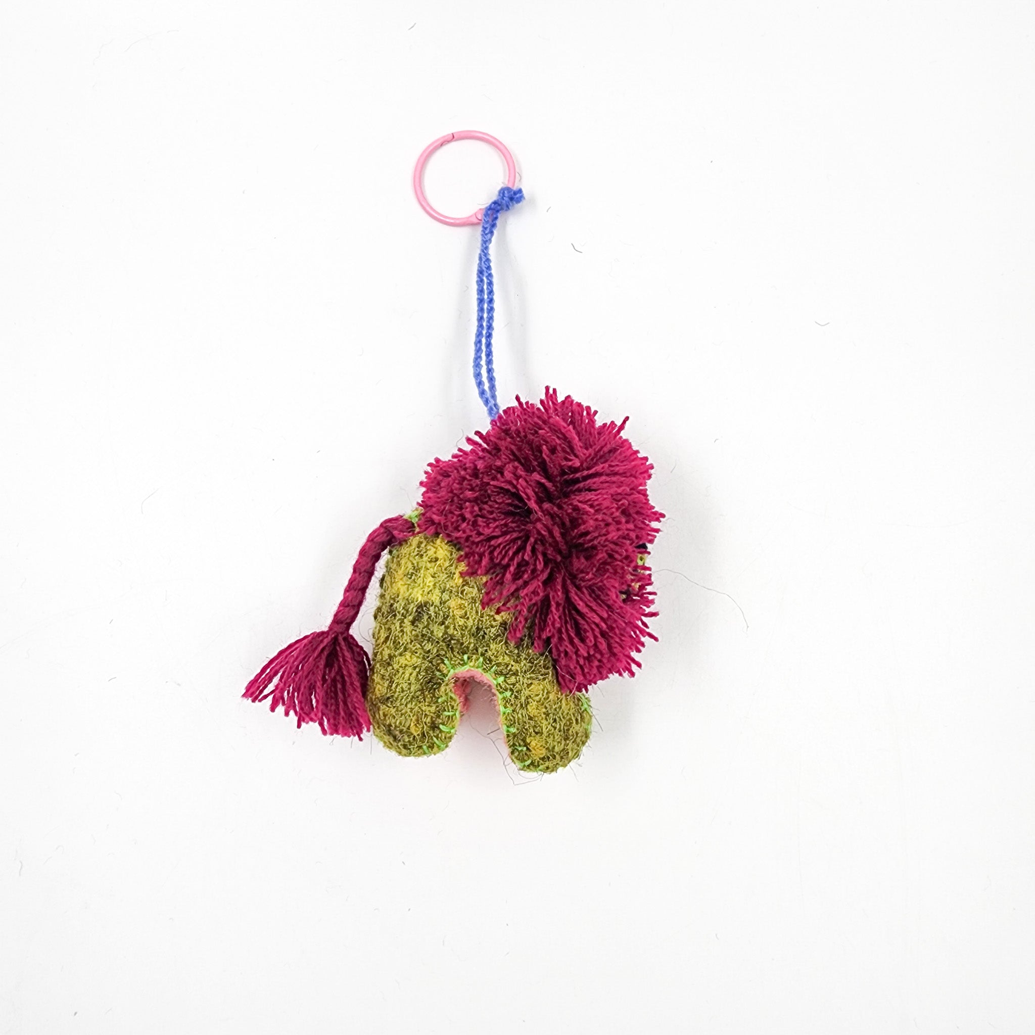 Peluche león de lana artesanal