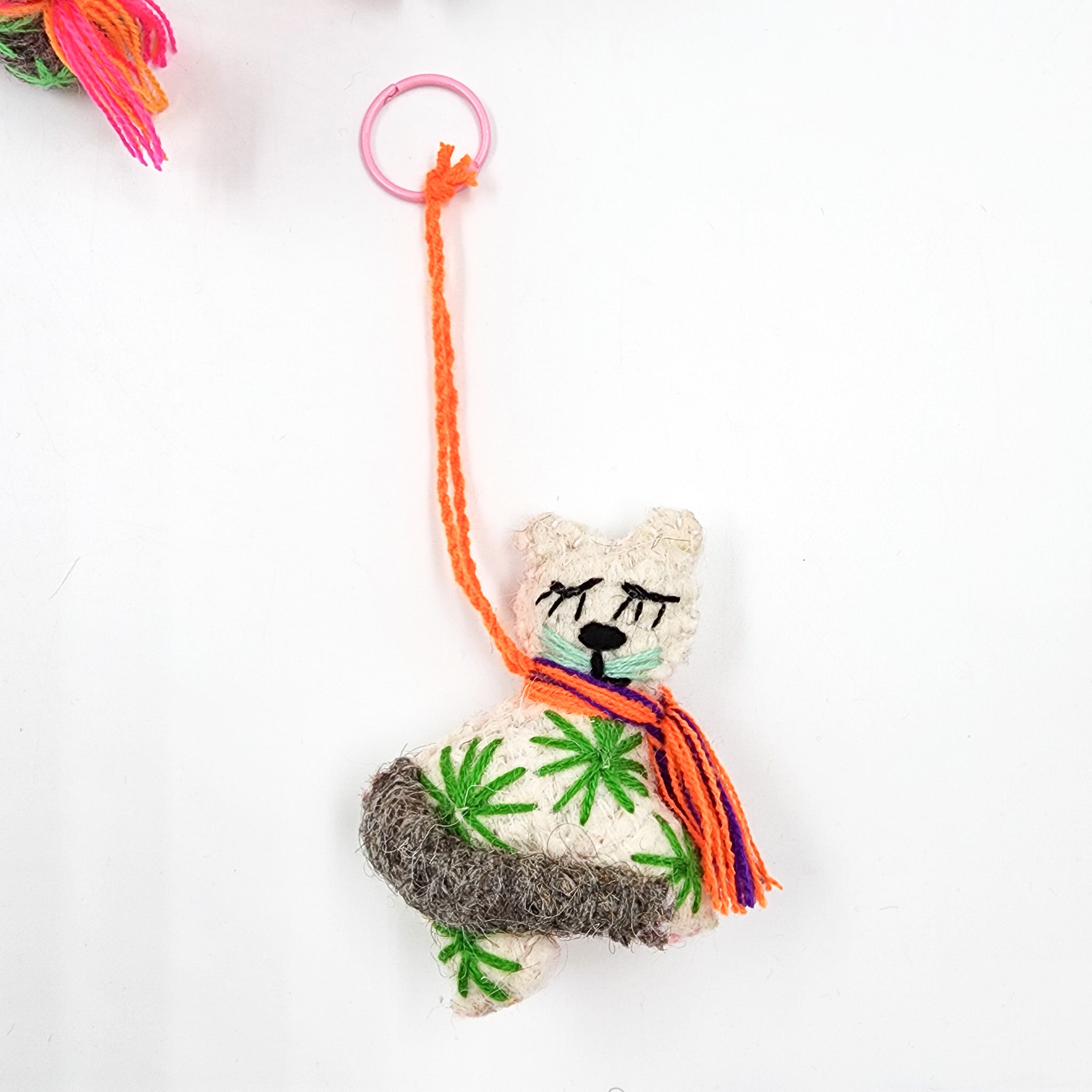 Peluche gato de lana artesanal