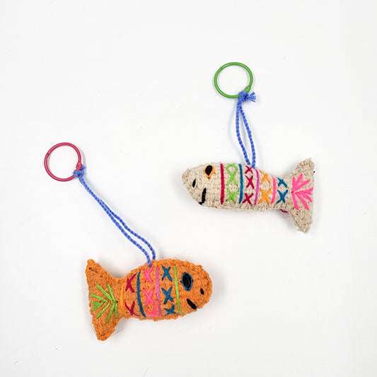 Peluche pez de lana artesanal