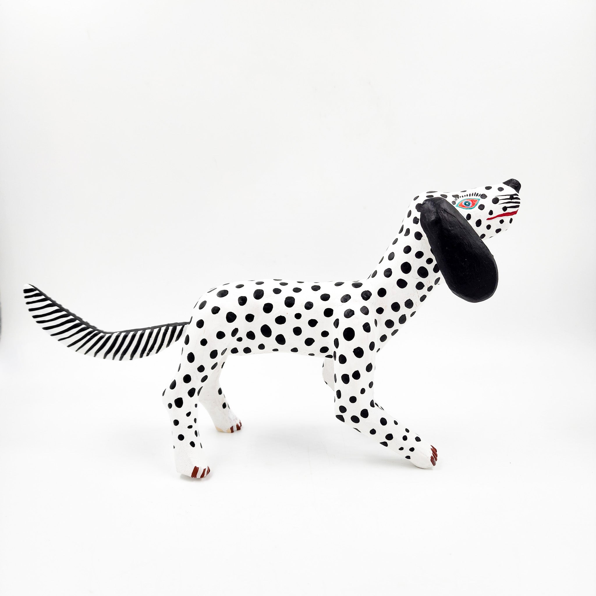 Perro talla de madera - Tona o Nahual