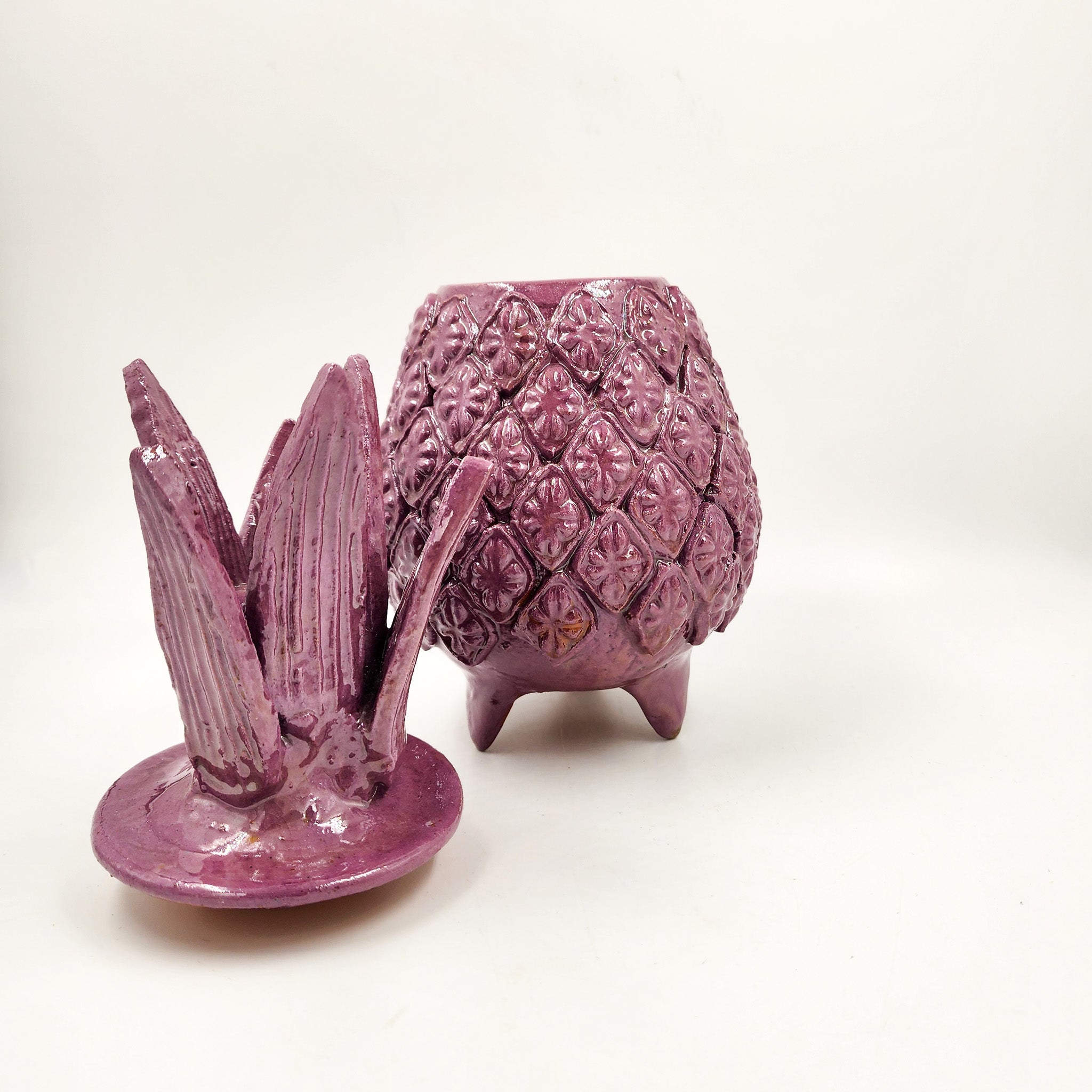 Piña de barro vidriado - morada