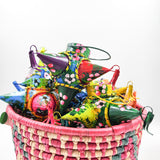 Piñata de hojalata decorada