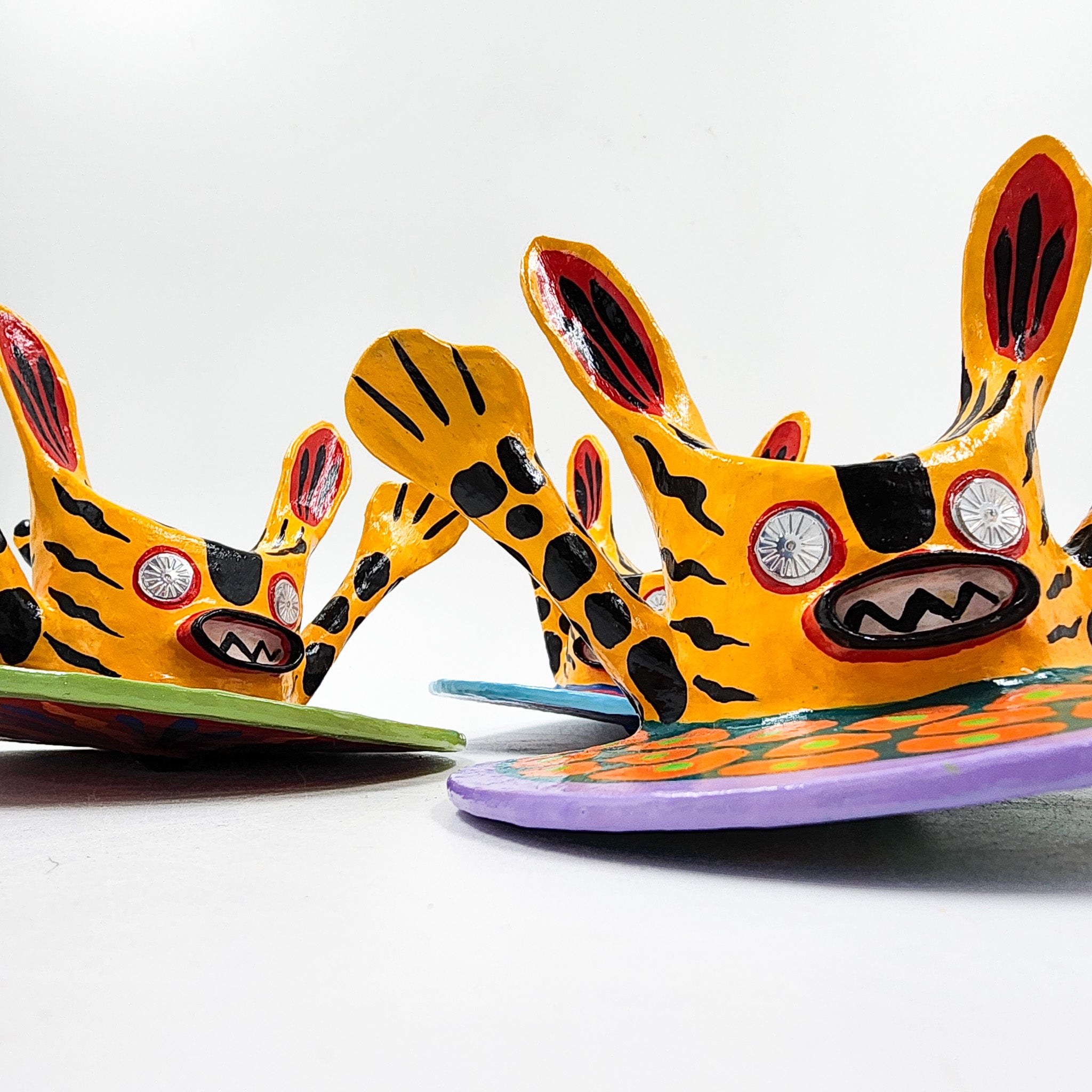 Pirinolas Tecuán en cartón - pintadas a mano