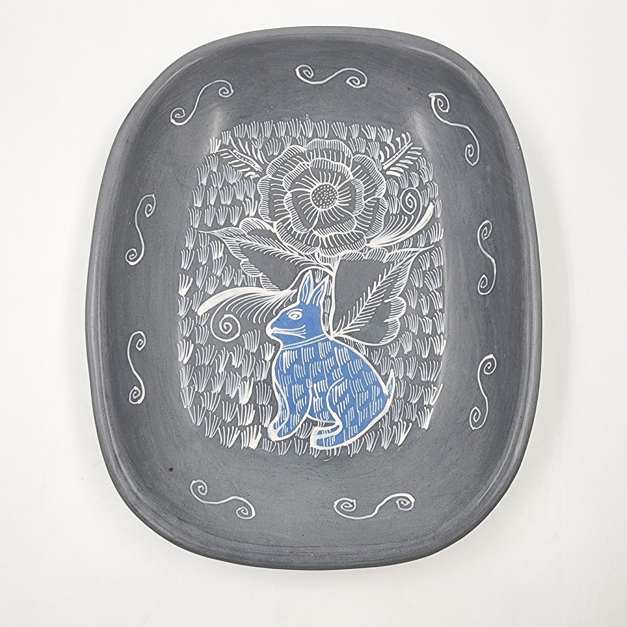 Burnished clay rectangular dish