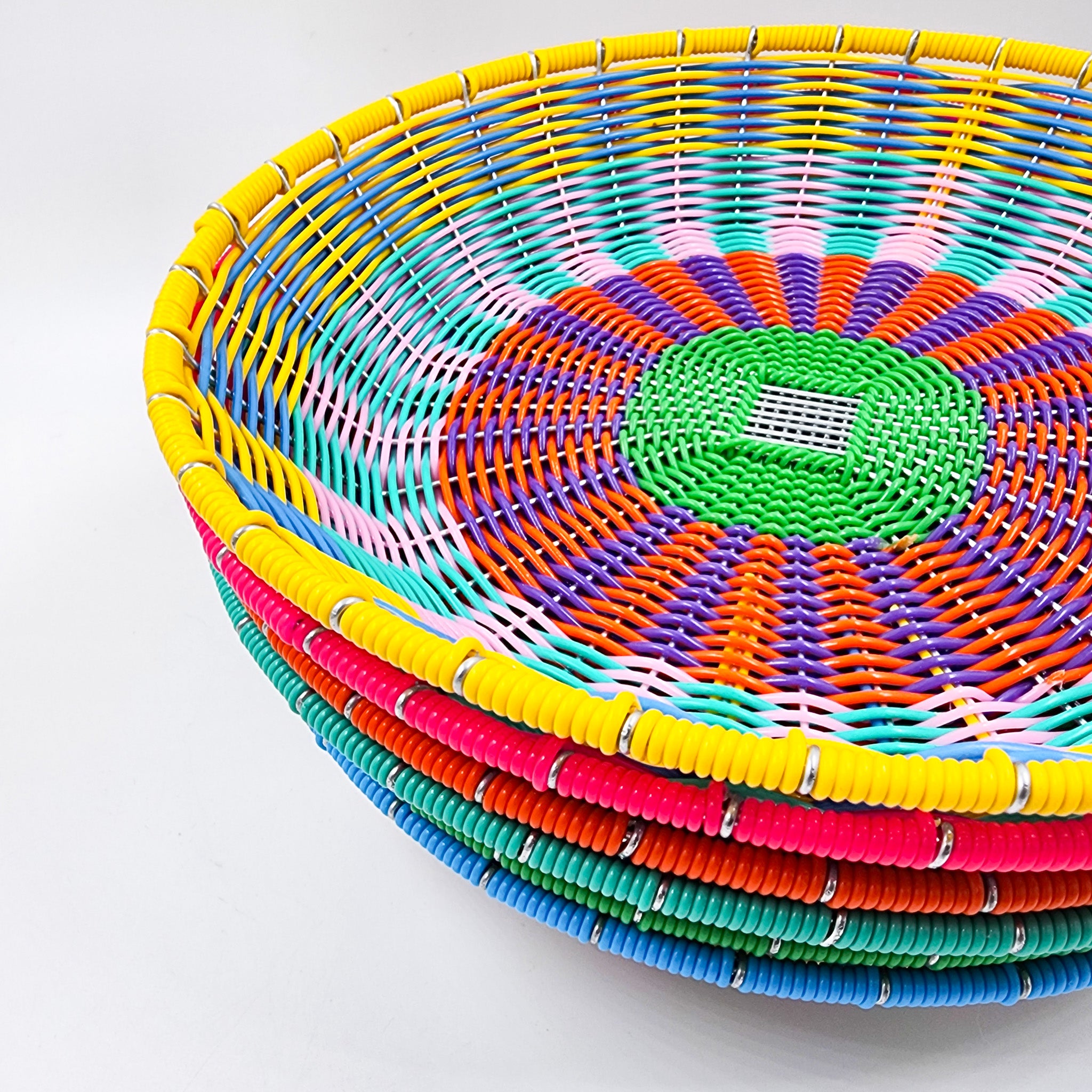 Plato redondo de alambre - popotillo