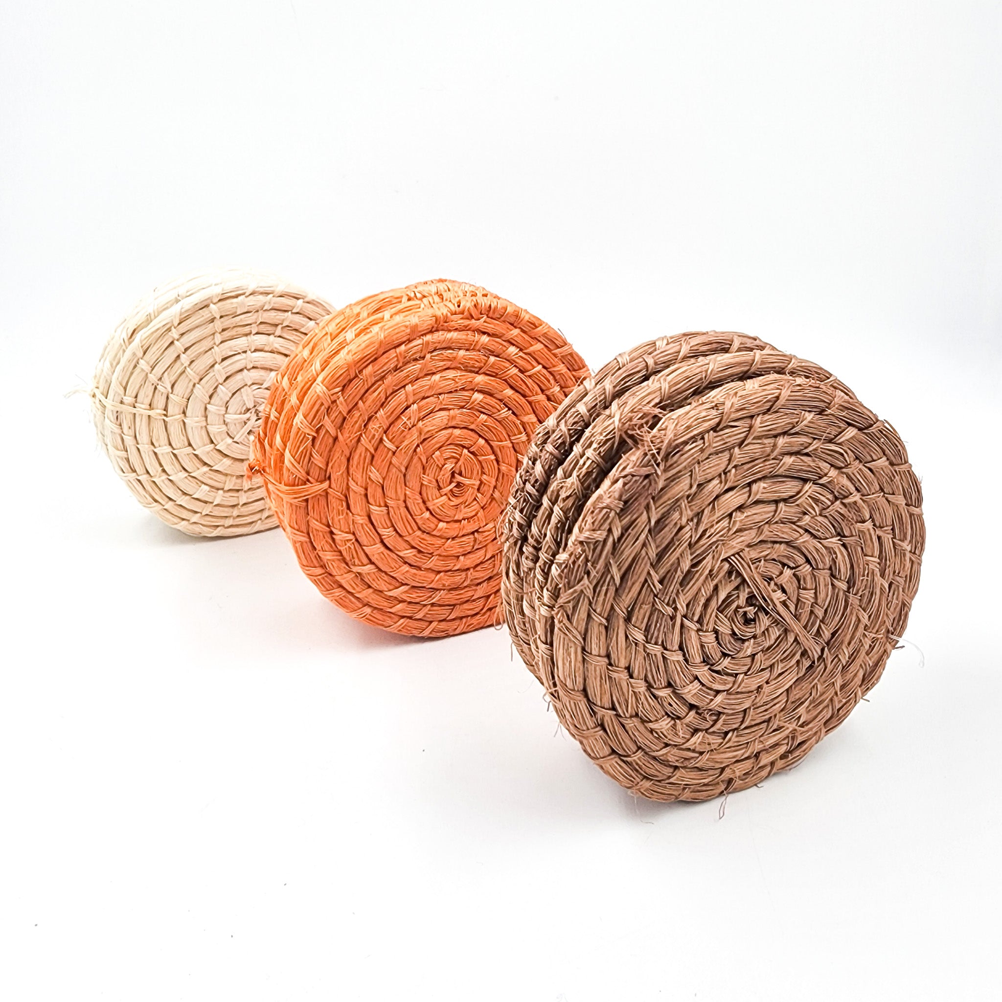 Set of 6 handcrafted henequen coasters
