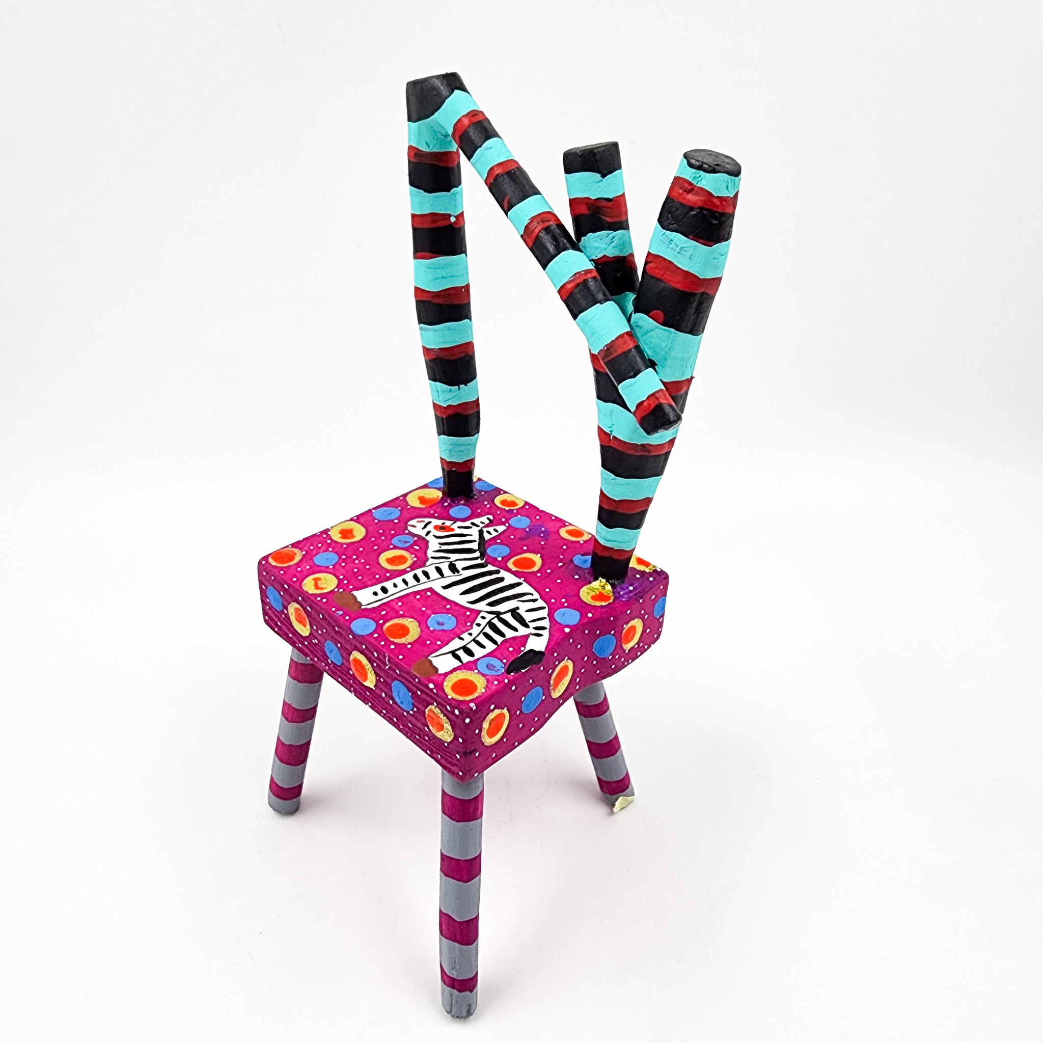 Sillita animales fantásticos talla de madera