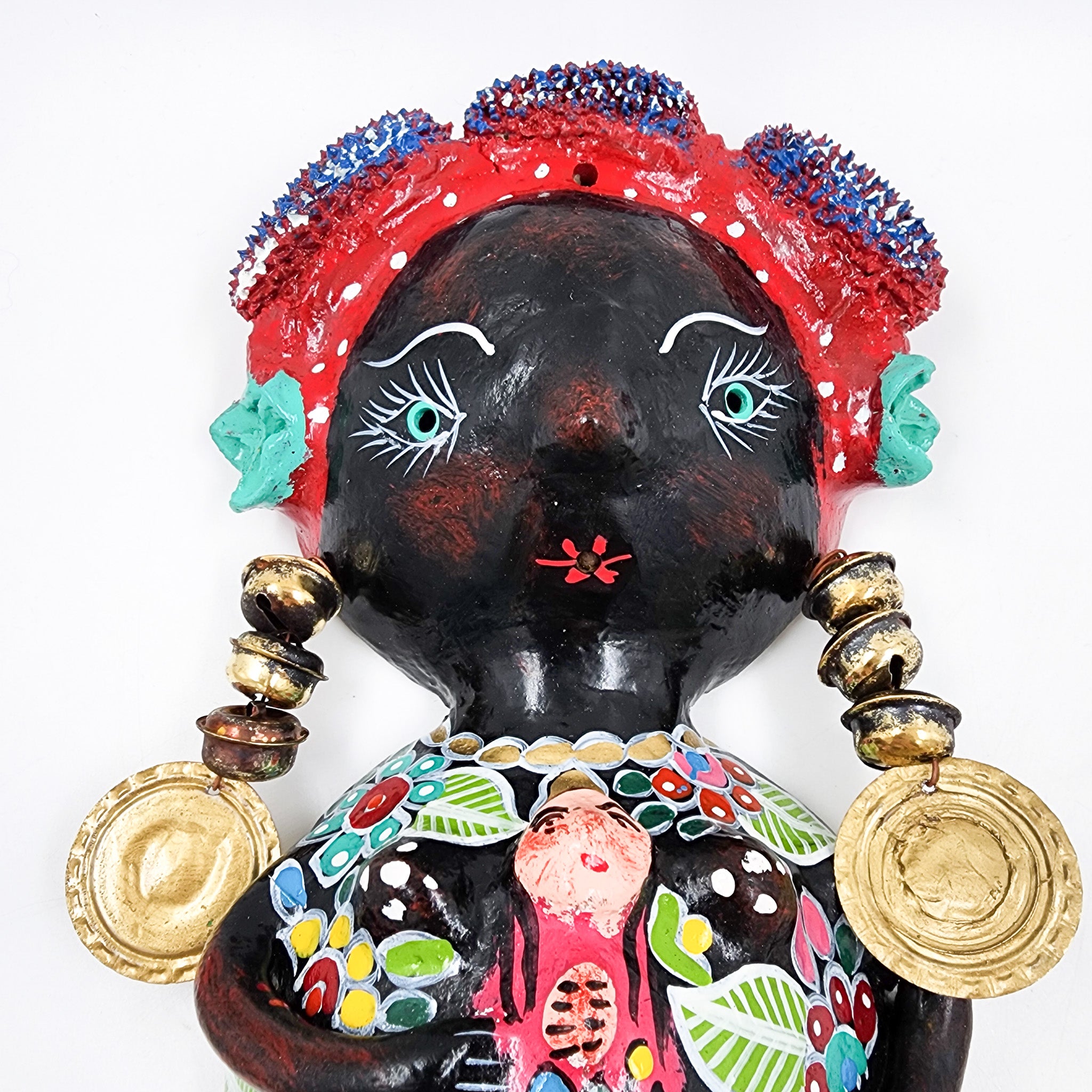 Sirena artesanal hecha de coco