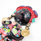 Sirena artesanal hecha de coco