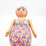 Sirena artesanal de cartonería mexicana con brazos articulados