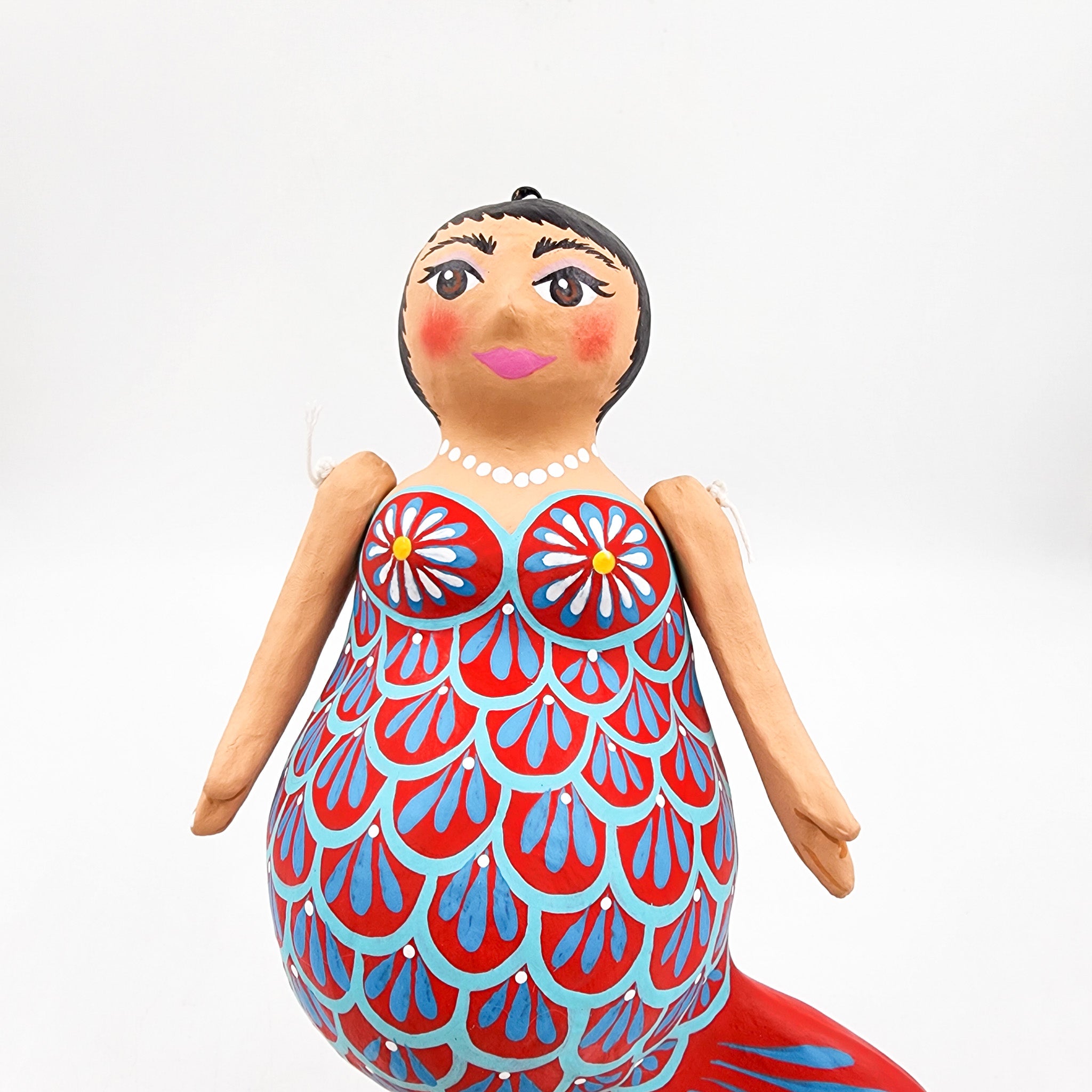 Sirena artesanal de cartonería mexicana con brazos articulados