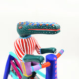 Cocodrilo en bicicleta — Talla de madera alebrije