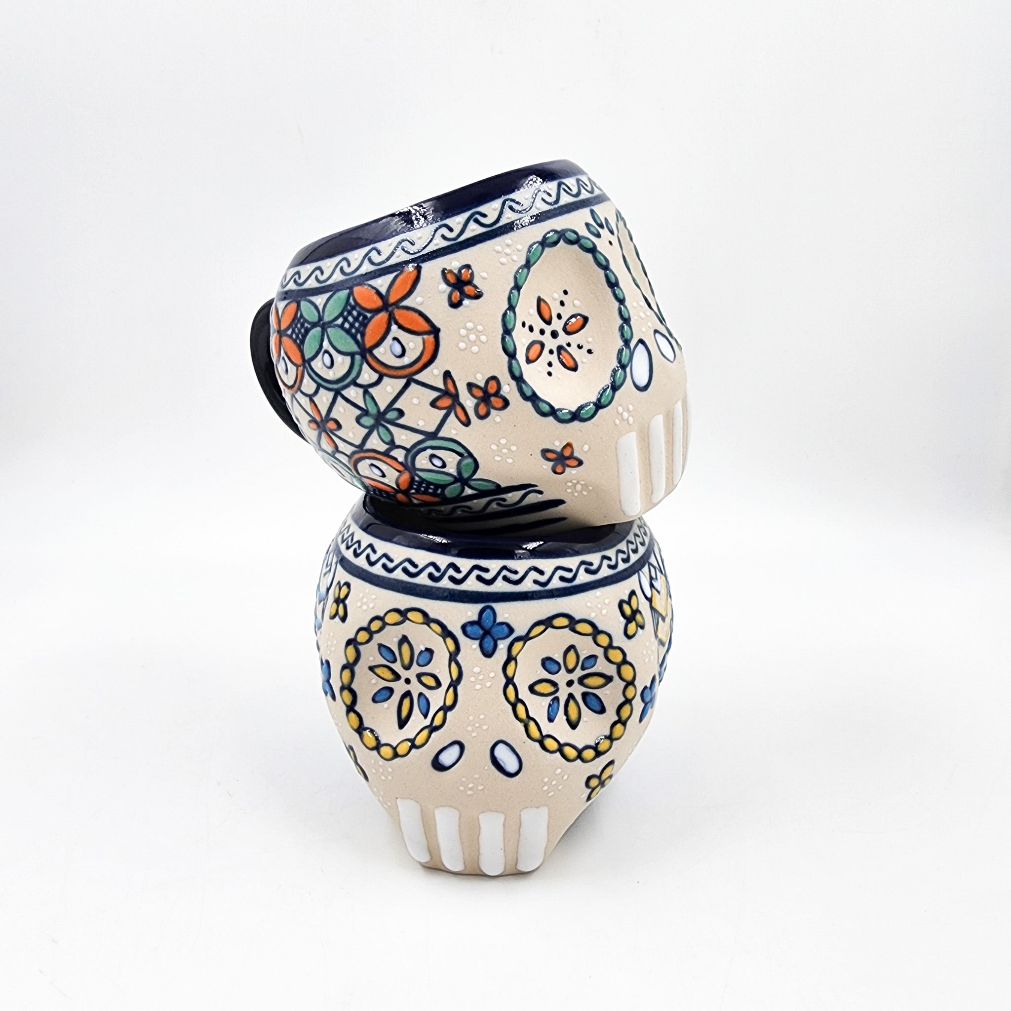 Taza calavera de cerámica