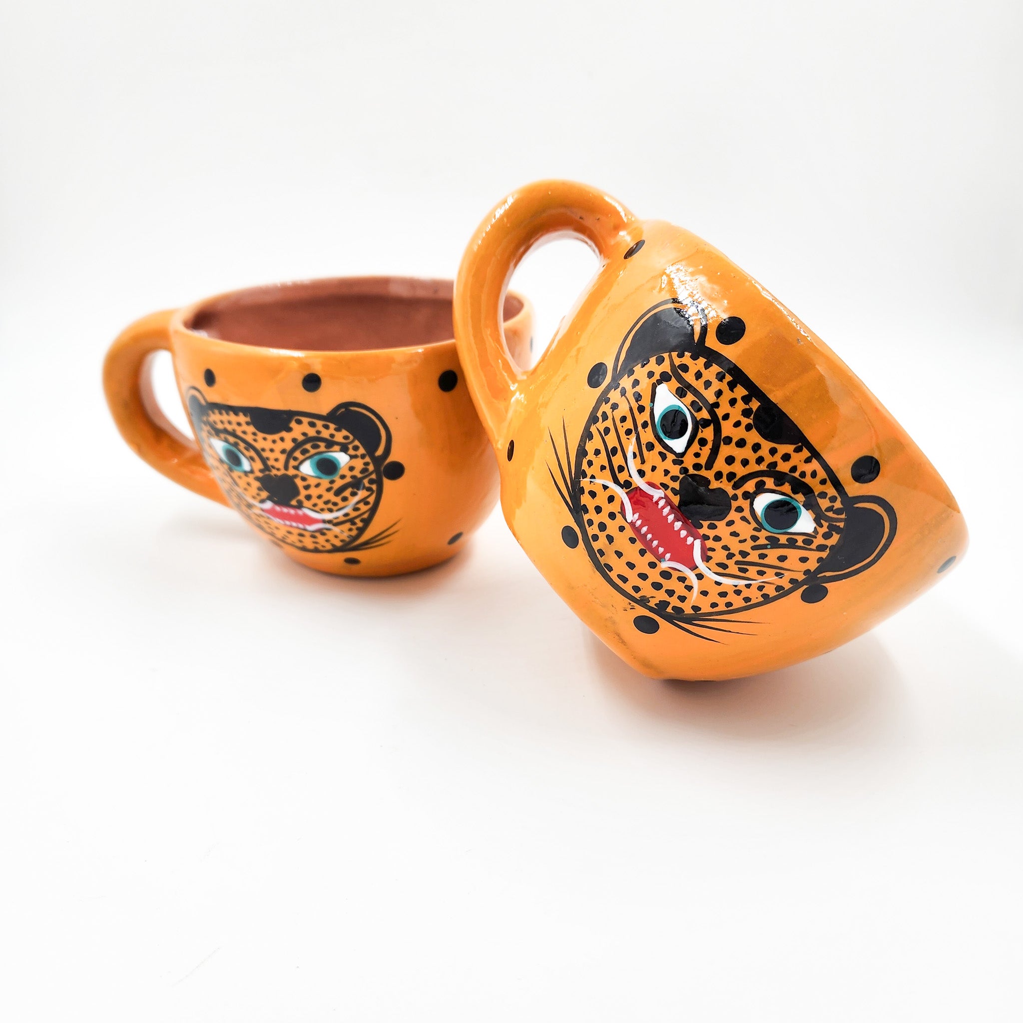 Taza grande de barro Jaguar