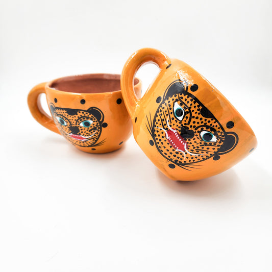 Taza grande de barro Jaguar
