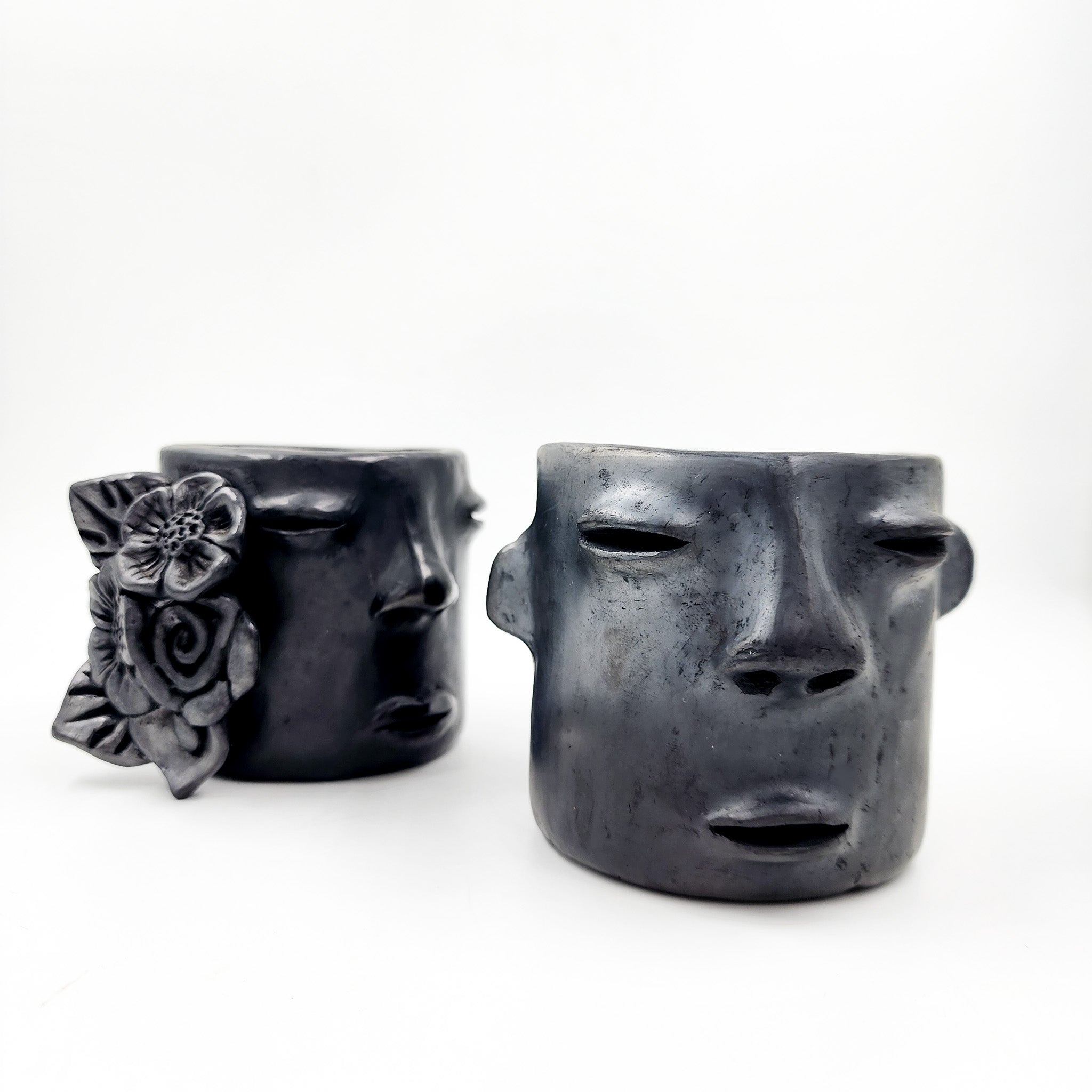 Vaso carita de barro negro